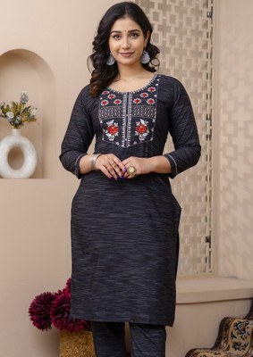 Shozaai Collection Women Solid Straight Kurta(Black)