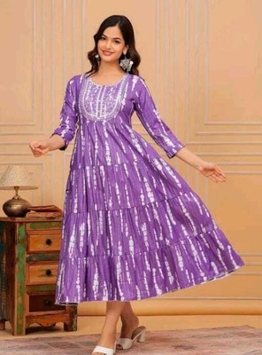 Ethrivaa Flared/A-line Gown(Purple)