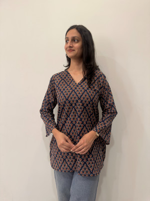 Anjali Fabrics Women Solid A-line Kurta(Blue)