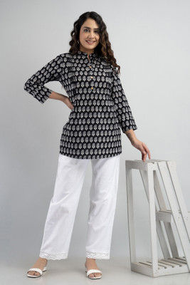 Shopaxis Women Printed Straight Kurta(Black, White)