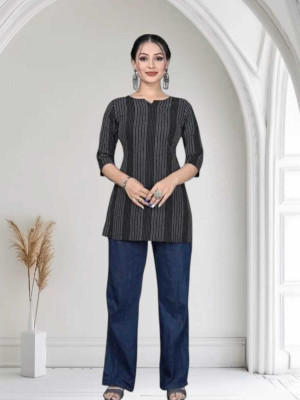 Db Fashion Cl Women Striped Straight Kurta(Green)