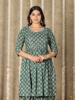 Aramya Women Printed Flared Kurta(Green)