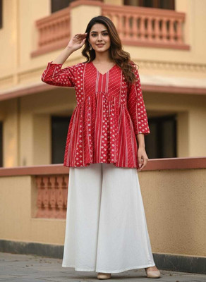 Gvastra Women Printed Flared Kurta(Red)