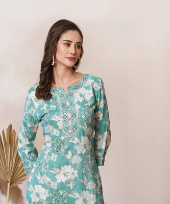PRISCA Women Floral Print Straight Kurta(Multicolor)
