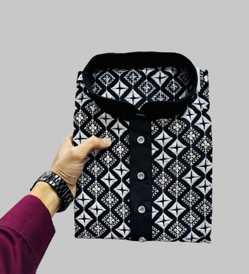 FOXDX Men Embellished A-line Kurta(Black)