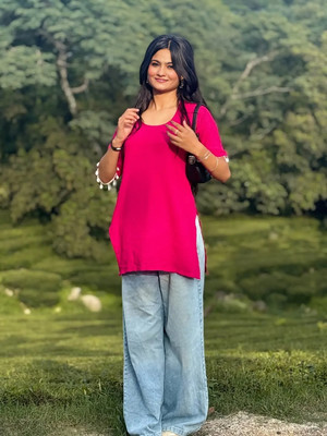 Vividvibe Women Solid Straight Kurta(Pink)