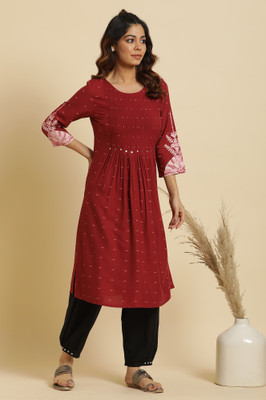 W Women Geometric Print A-line Kurta(Maroon)