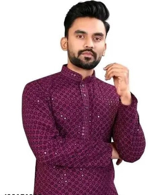 Shantam Creation Men Embellished Straight Kurta(Purple)