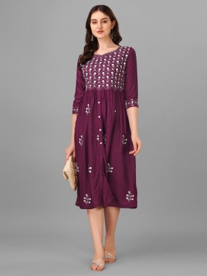 KAZUTO Women Embroidered Flared Kurta(Maroon)