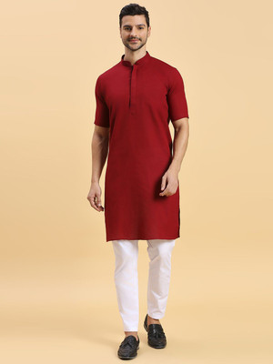 Rajubhai Hargovindas Men Solid Straight Kurta(Maroon)