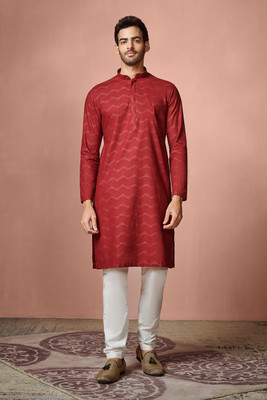 MANYAVAR Men Printed Straight Kurta(Maroon)
