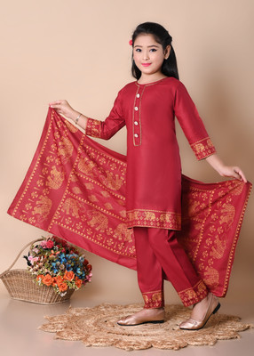 GLAMOUR WORLD GARMENTS Girls Solid Straight Kurta(Pink)