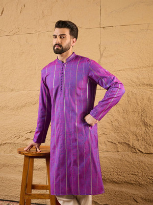 House of Pataudi Men Embroidered Straight Kurta(Purple)