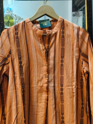 KASHIRATNAM Women Floral Print Straight Kurta(Orange)