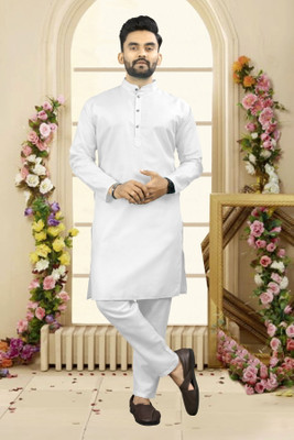 Shree Dutt Creation Men Solid Straight Kurta(White)