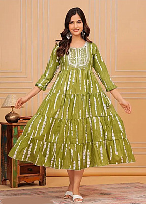 Wasma Fashion Women Embroidered Flared Kurta(Green)