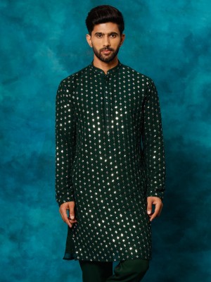 VASTRAMAY Men Embellished, Embroidered Straight Kurta(Green)