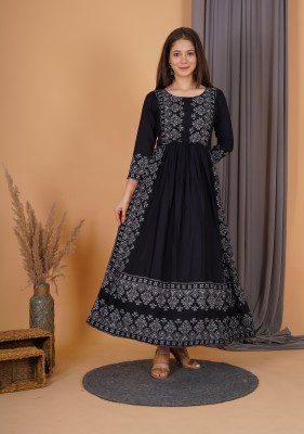 Dk Fab Women Floral Print Pakistani Kurta(Black)