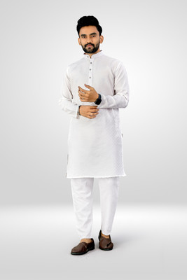 ETHNICSUTRA Men Printed Straight Kurta(White)