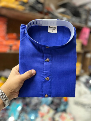 FRELURO Men Solid Straight Kurta(Blue)