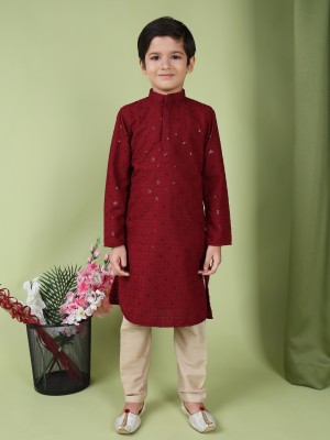 Tabard Boys Embroidered Straight Kurta(Maroon)