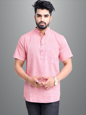 HouseOfCommon Men Solid Straight Kurta(Red)