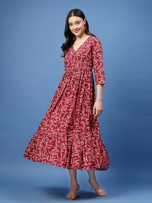 Divastri Women Floral Print Flared Kurta(Maroon)