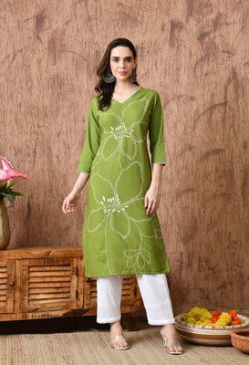 BKApparels Women Embroidered Straight Kurta(Green)