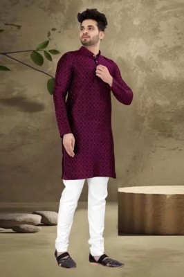 CRYTSAL REVENUE Men Embroidered Straight Kurta(Purple)