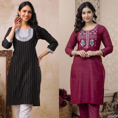 AUZAAI COLLECTION Women Embroidered Straight Kurta(Maroon, Black)