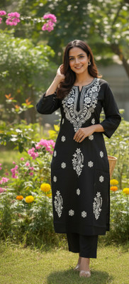 THECHIKANKARI Women Chikan Embroidery Straight Kurta(Red)