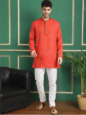 Tattva Men Woven Design Straight Kurta(Red)