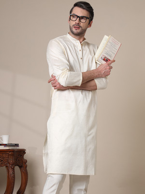 ADHIRAJAN Men Embroidered Straight Kurta(White)