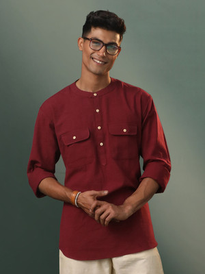 VASTRAMAY Men Self Design Straight Kurta(Maroon)