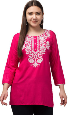 AlifAttire Women Embroidered Straight Kurta(Multicolor)