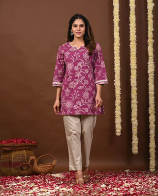 ridhi Women Floral Print Straight Kurta(Purple)