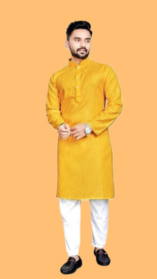 HouseOfCommon Men Solid A-line Kurta(Yellow)