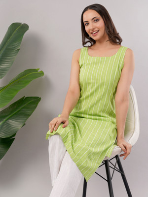 IQYA APPAREL Women Striped, Self Design Straight Kurta(Green)