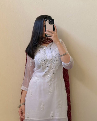 hamdaans Women Chikan Embroidery A-line Kurta(White)