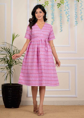 moxica Women Printed Gown Kurta(Pink)