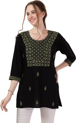 Meher Impex Women Chikan Embroidery Straight Kurta(Black, Green)