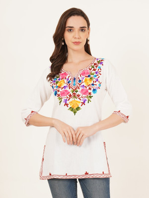 Miss Peach Women Embroidered A-line Kurta(White)