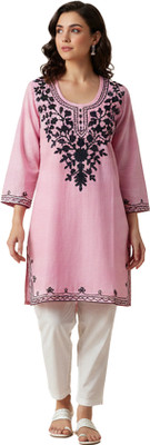 shabeena Women Embroidered Straight Kurta(Pink)