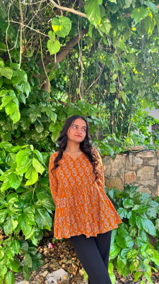 Heba Women Printed Straight Kurta(Orange)