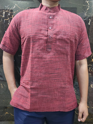 LineaWear Men Embroidered Straight Kurta(Maroon)