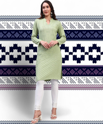 Brayles Women Self Design Straight Kurta(Green)