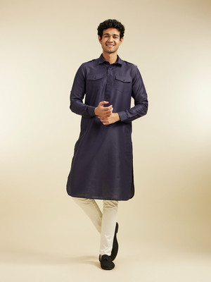 DIWAS by Manyavar Men Solid Straight Kurta(Blue)