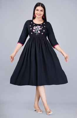 GULJAR FASHION Women Embroidered A-line Kurta(Black)