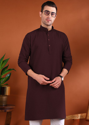Divastri Men Solid Straight Kurta(Maroon)