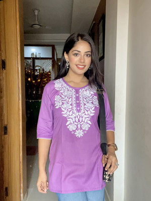 Weathrcreations Women Embroidered Straight Kurta(Purple)